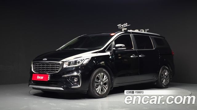Kia Carnival New 9-Seater Luxury - фото 0