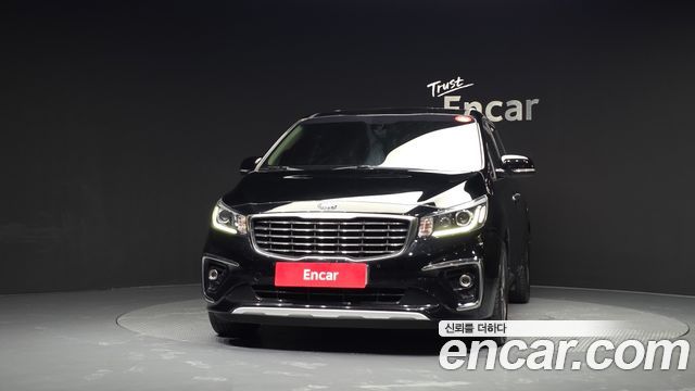 Kia Carnival New 9-Seater Luxury - фото 2