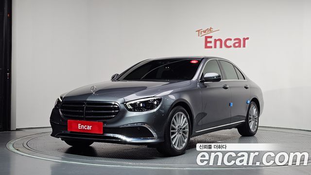 Mercedes-Benz E-Class W213 E250 Exclusive - фото 0