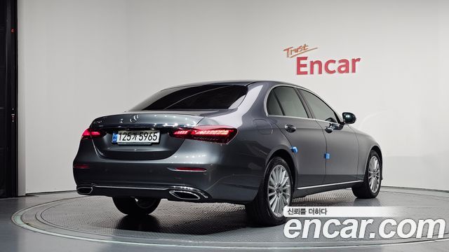 Mercedes-Benz E-Class W213 E250 Exclusive - фото 1
