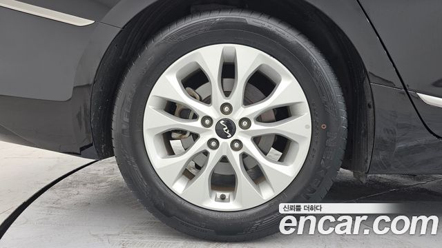 Kia K8 2.5 Gasoline 2WD Noblesse - фото 4