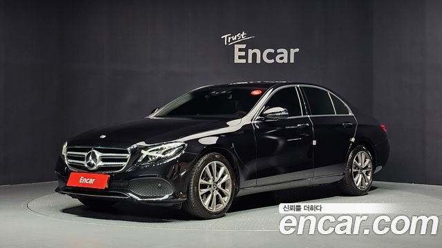 Mercedes-Benz E-Class W213 E300 4MATIC Avnatgarde - фото 0