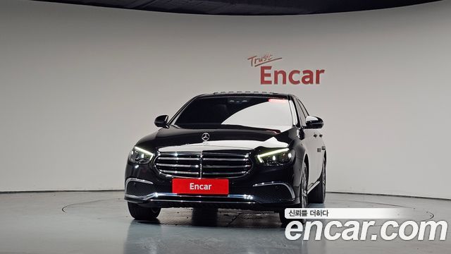 Mercedes-Benz E-Class W213 E350 4MATIC Exclusive - фото 1