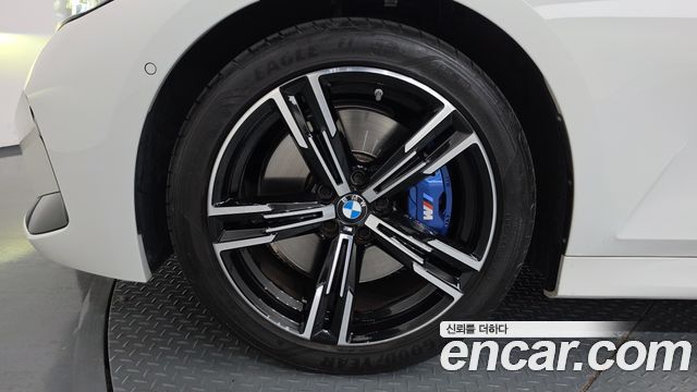 BMW 3 Series G20 320i M Sport - фото 4