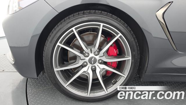 Genesis G70 2.0T Sport Package - фото 4