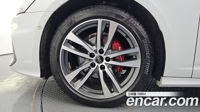 Audi A6 C8 40 TDI Quattro Premium - фото 4