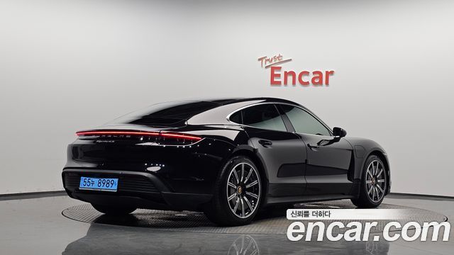 Porsche Taycan 4S - фото 0