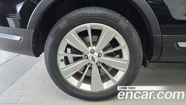 Ford Explorer 2.3 Limited 4WD 5th - фото 4