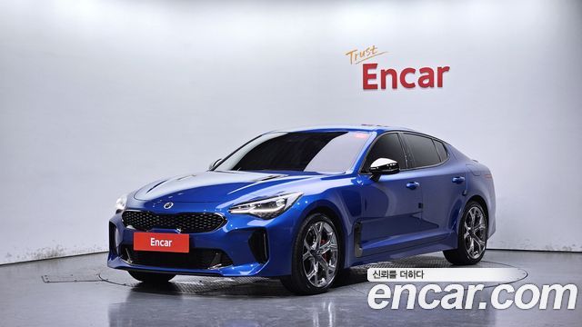 Kia Stinger 2.0 Turbo AWD Platinum - фото 0