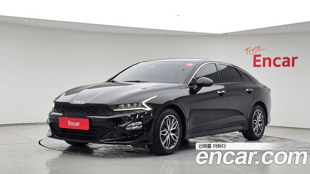 Kia K5 3-го поколения 2.0 Prestige - фото 0