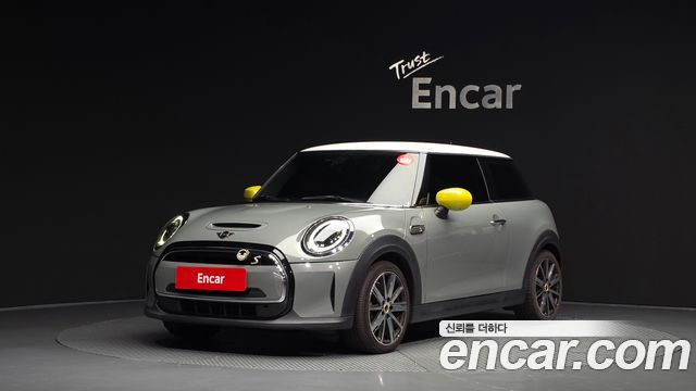 Mini Cooper Electric SE Classic 3rd - фото 0