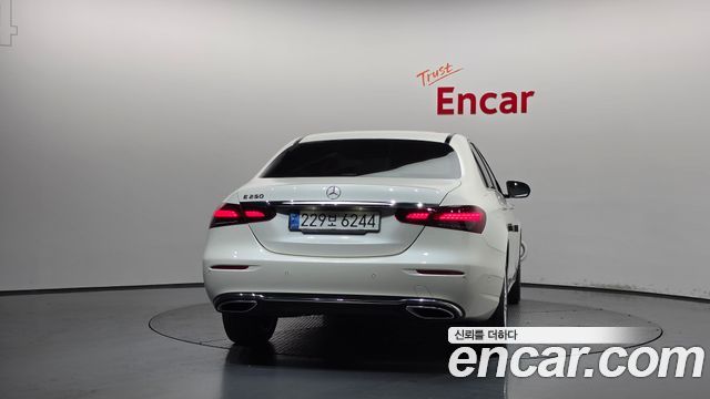Mercedes-Benz E-Class W213 E250 Exclusive - фото 3