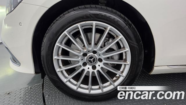 Mercedes-Benz E-Class W213 E250 Exclusive - фото 4
