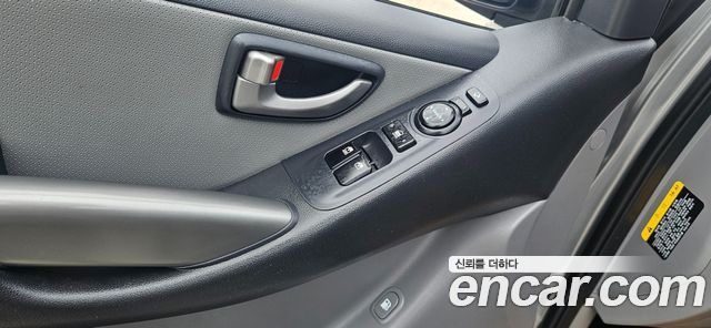 Hyundai Starex New Van 5-Seater Modern - фото 4