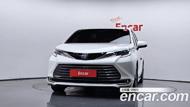 Toyota Sienna 4-го поколения 2.5 Hybrid AWD - фото 2