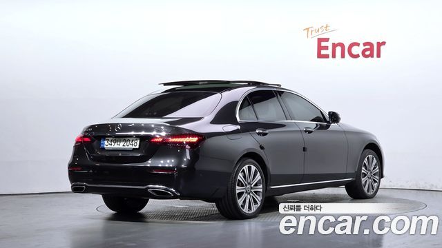 Mercedes-Benz E-Class W213 E450 4MATIC Exclusive - фото 1