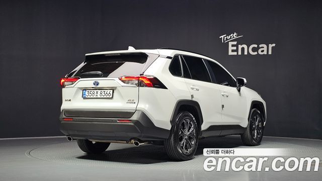 Toyota RAV4 5-го поколения 2.5 2WD Hybrid - фото 1