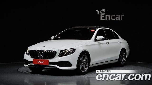Mercedes-Benz E-Class W213 E300 Avantgarde - фото 0
