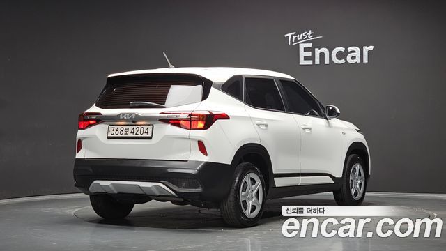 Kia Seltos Diesel 1.6 4WD Trendy - фото 1