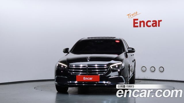 Mercedes-Benz E-Class W213 E350 4MATIC Exclusive - фото 2