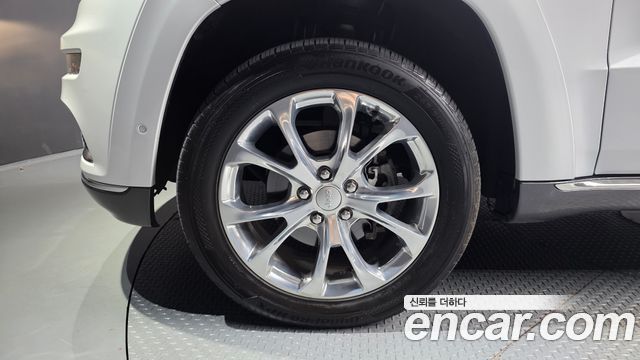 Jeep Cherokee 3.6 Summit WK2 - фото 4