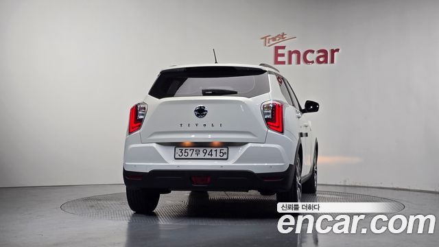 SsangYong Tivoli Gasoline 1.5 2WD V3 - фото 3