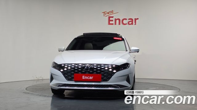 Hyundai Grandeur New IG, гибрид Calligraphy - фото 1