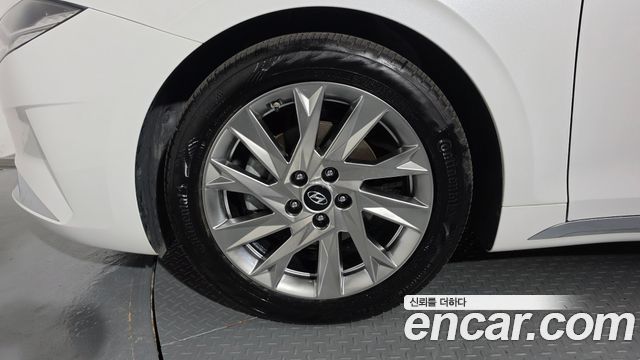 Hyundai Grandeur New IG, гибрид Calligraphy - фото 3