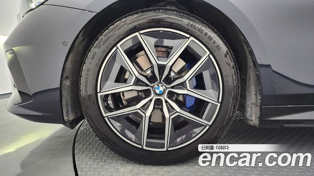 BMW 5 Series G60 520i M Sport - фото 4