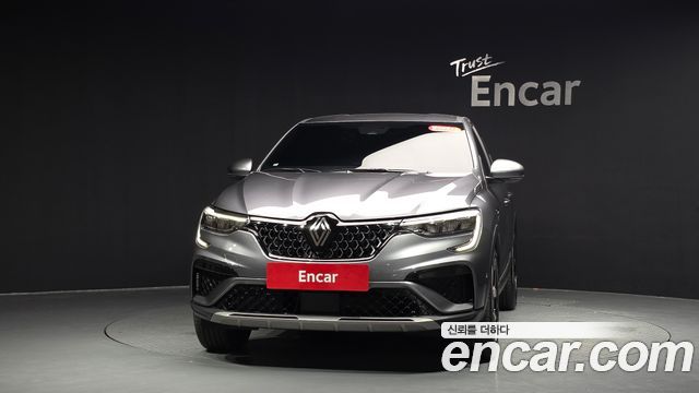 Renault Samsung Arkana 1.6 E-TECH Iconic - фото 1