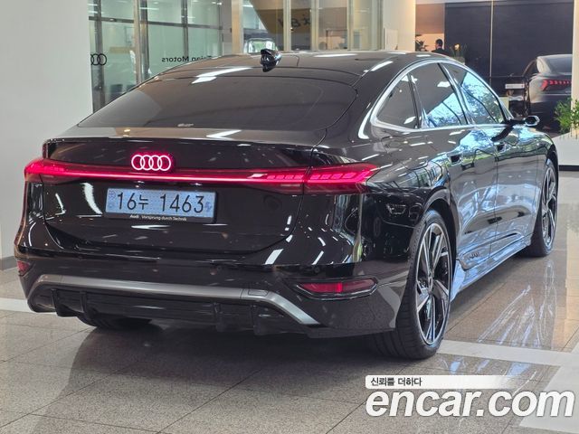 Audi A6 e-Tron Performance S line - фото 1
