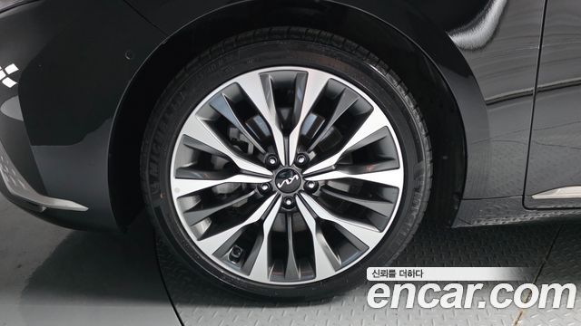 Kia K8 2.5 Gasoline 2WD Noblesse - фото 4