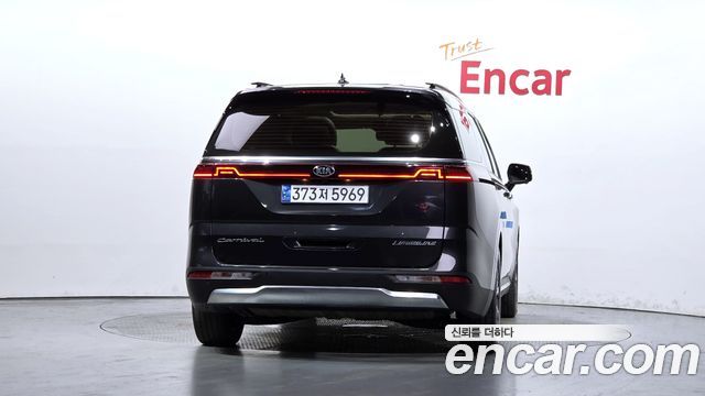 Kia Carnival 4-го поколения Gasoline 7-Seater Signature - фото 3