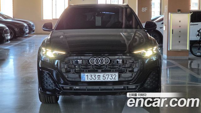 Audi Q8 50 TDI Quattro Premium - фото 2