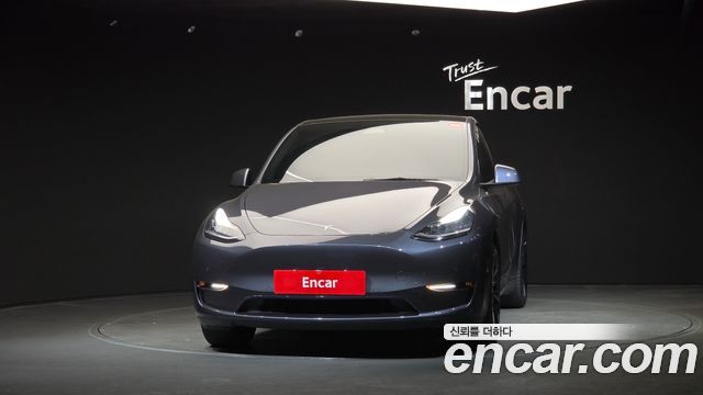 Tesla Model Y Long Range AWD - фото 2