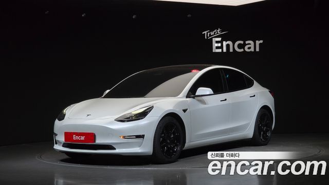 Tesla Model 3 Long Range AWD - фото 0