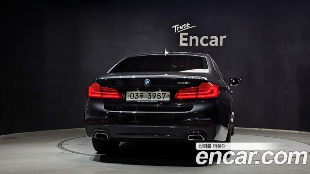 BMW 5 Series G30 530i M Sport Package Plus - фото 3
