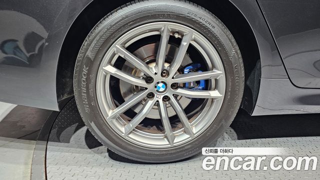 BMW 5 Series G30 530i M Sport Package Plus - фото 4