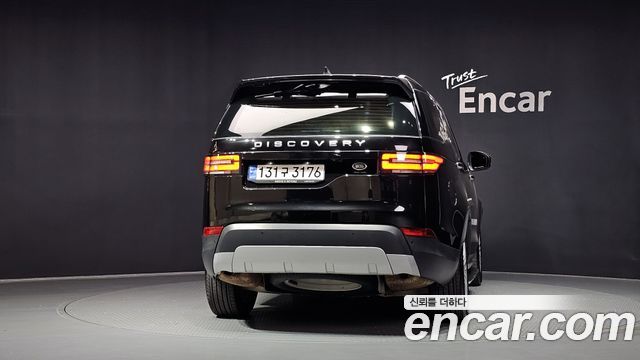 Land Rover Discovery 3.0 SD6 HSE Luxury - фото 3