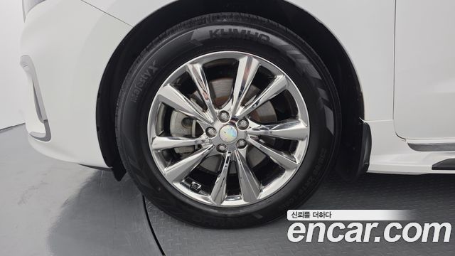 Kia Carnival New 9-Seater Noblesse Special - фото 4