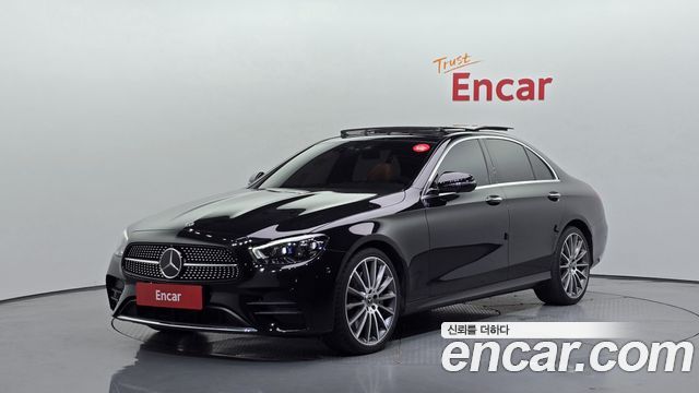 Mercedes-Benz E-Class W213 E350 4MATIC AMG Line - фото 0