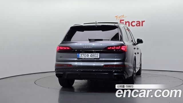 Audi Q7 55 TFSI Quattro Premium - фото 3