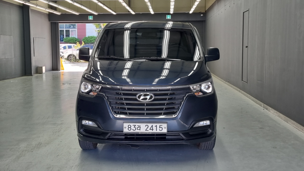 Hyundai Starex New Van 3-Seater LPi Smart - фото 2