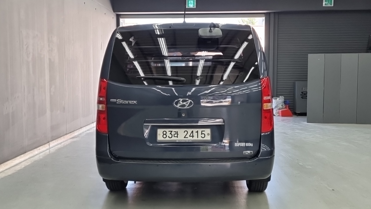 Hyundai Starex New Van 3-Seater LPi Smart - фото 3