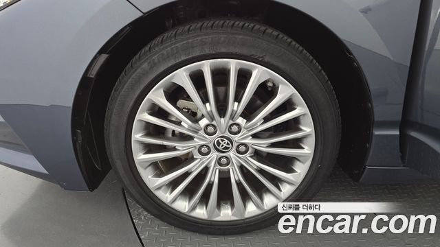 Toyota Avalon 5-го поколения 2.5 Hybrid - фото 4