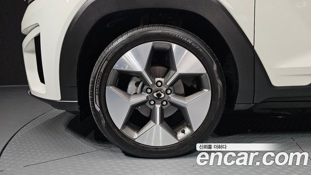 SsangYong Torres EVX E7 - фото 4