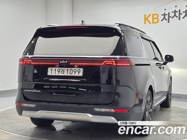 Kia Carnival 4-го поколения 7-Seater Noblesse - фото 1