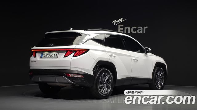 Hyundai Tucson NX4, гибрид Inspiration 2WD - фото 1