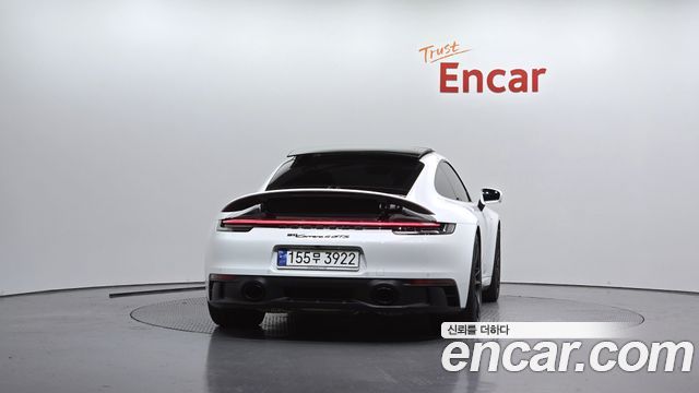 Porsche 911 Carrera 4 GTS - фото 2