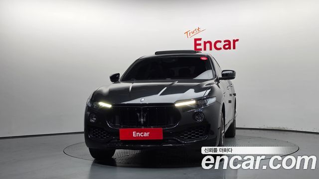 Maserati Levante 3.0 AWD GranSport - фото 2